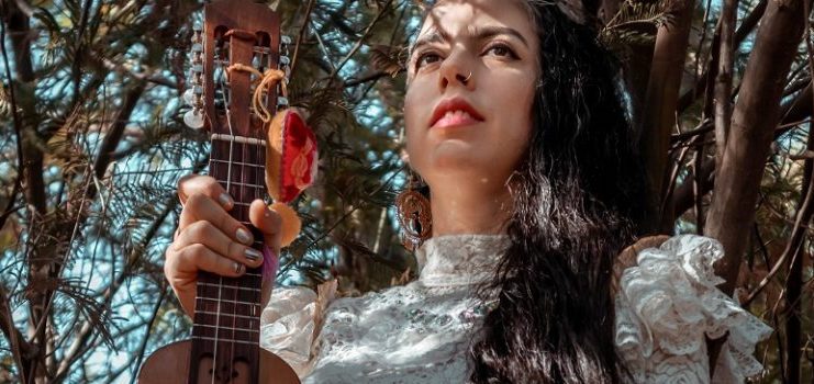 “La luz del sol” se llama la nueva canción de la cantautora porteña Valentina Peralta
