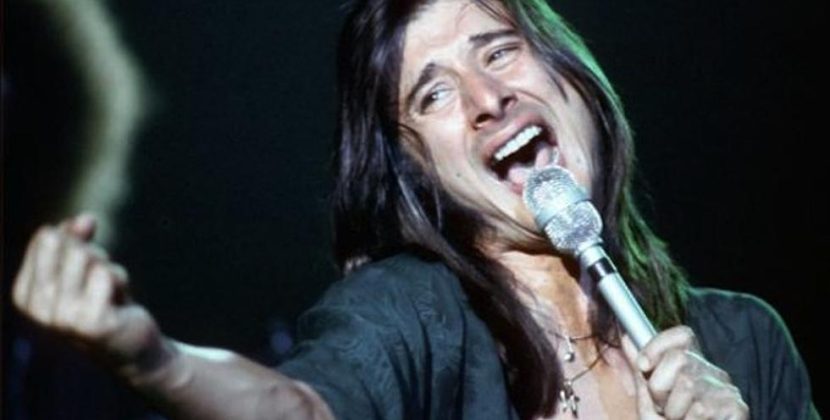 Se cumplen 75 años de Steve Perry la inigualable voz de “Journey”