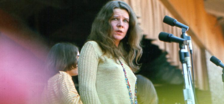81 años de la “Bruja Cósmica”: Celebramos la vida y obra de Janis Joplin