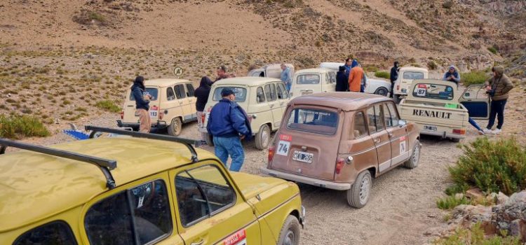 Quillotano restauró su renoleta para participar en evento en Argentina