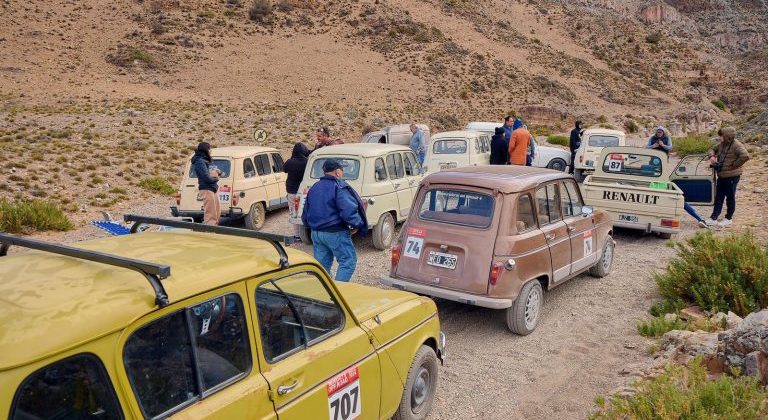 Quillotano restauró su renoleta para participar en evento en Argentina