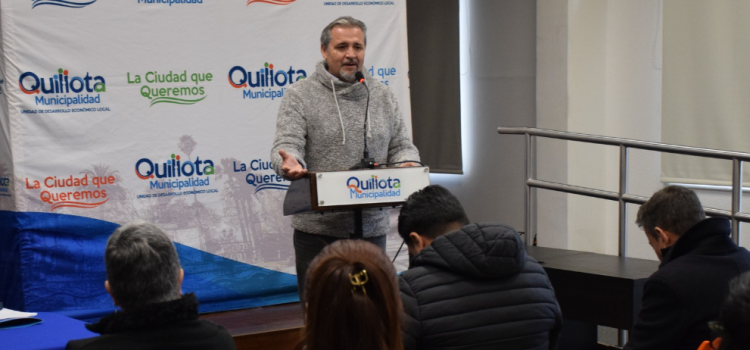 Alcalde Oscar Calderón se refirió a las lluvias y a iniciativas que se están desarrollando en la comuna