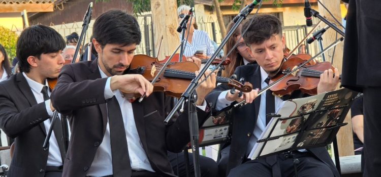 Vecinos de Los Paltos disfrutaron concierto gratuito de la Orquesta de Cámara de Viña del Mar