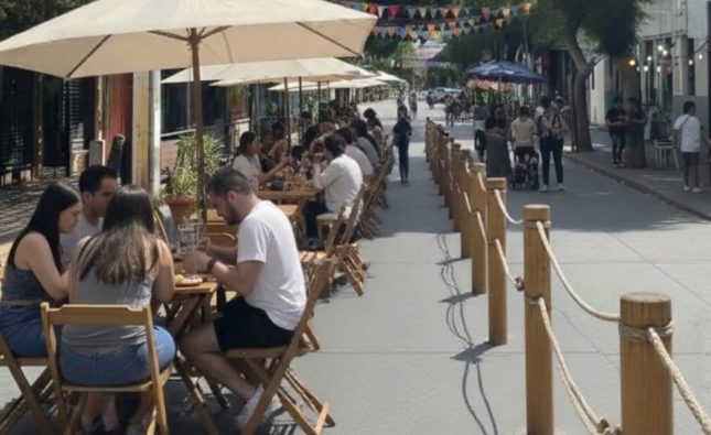 Quillota estrena nuevo punto gastronómico dominical en pleno centro