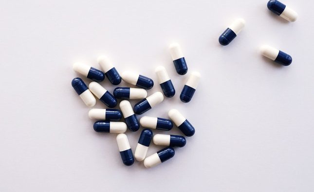 Familia busca tratamiento para niña con extraña enfermedad