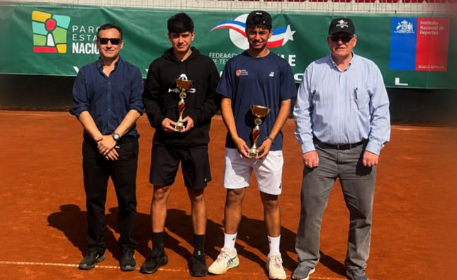 Tenista crucino Tomás Aliaga se corona campeón nacional sub-18