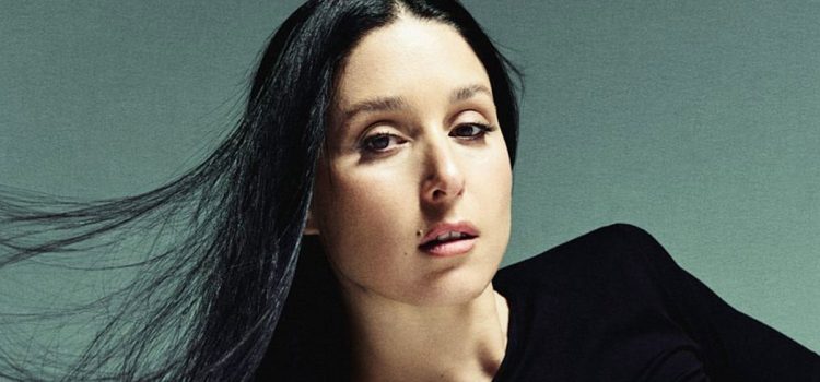 Francisca Valenzuela llega al Latin Grammy con ‘Bugambilia’