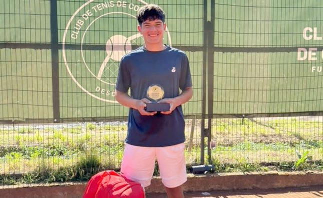 Tenista crucino Tomás Aliaga es subcampeón de torneo internacional en Concepción