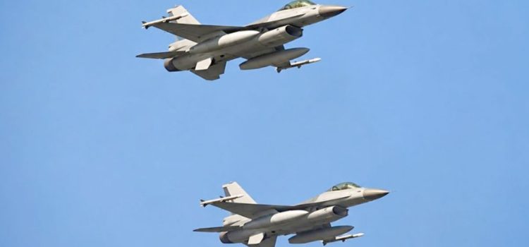 Aviones F-16 de la FACh sobrevolarán Quillota hoy lunes