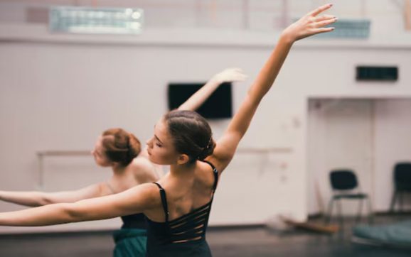 Escuela de Ballet MAF prepara su gala anual con 54 bailarinas en escena