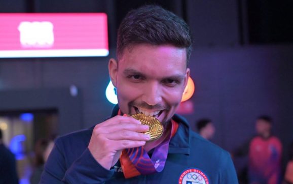 Ángel Inostroza hace historia: gana el primer oro de los Esports para Chile